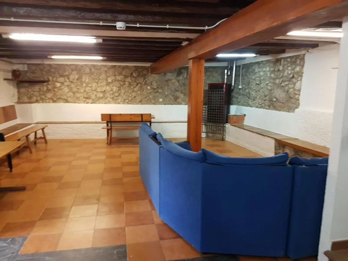 Alberg Can Cortina Tuixén 0*,  España